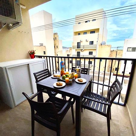 Sea Bliss Apartments With Terrace Just Off Seafront In St Paul'S Bay - By Getawaysmalta St. Paul's Bay Exteriér fotografie