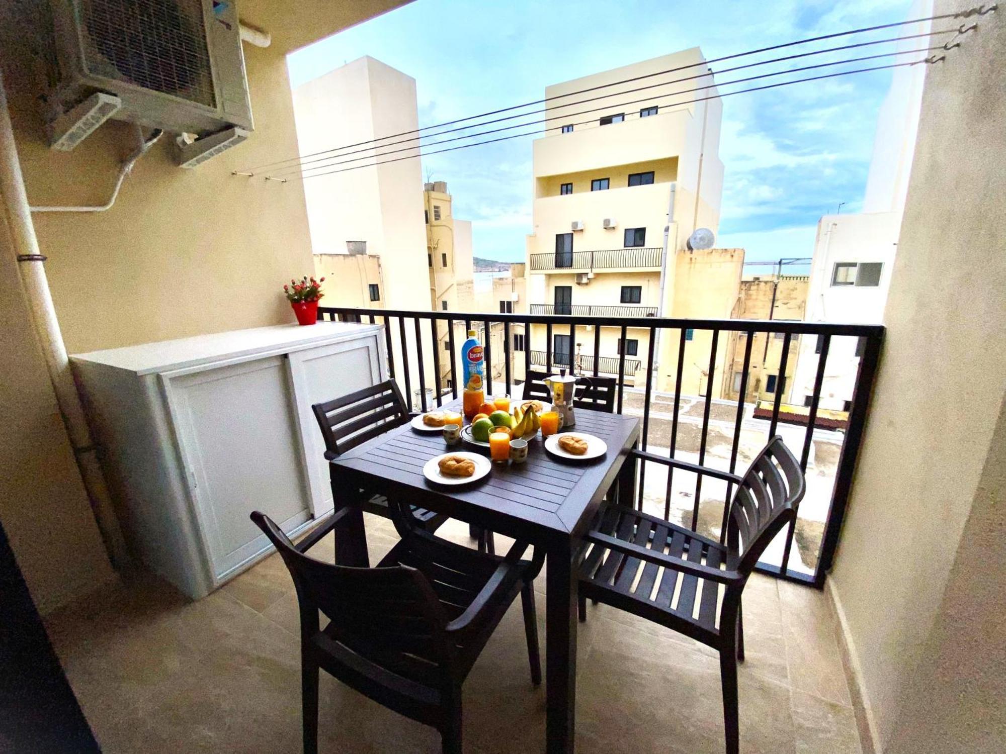 Sea Bliss Apartments With Terrace Just Off Seafront In St Paul'S Bay - By Getawaysmalta St. Paul's Bay Exteriér fotografie