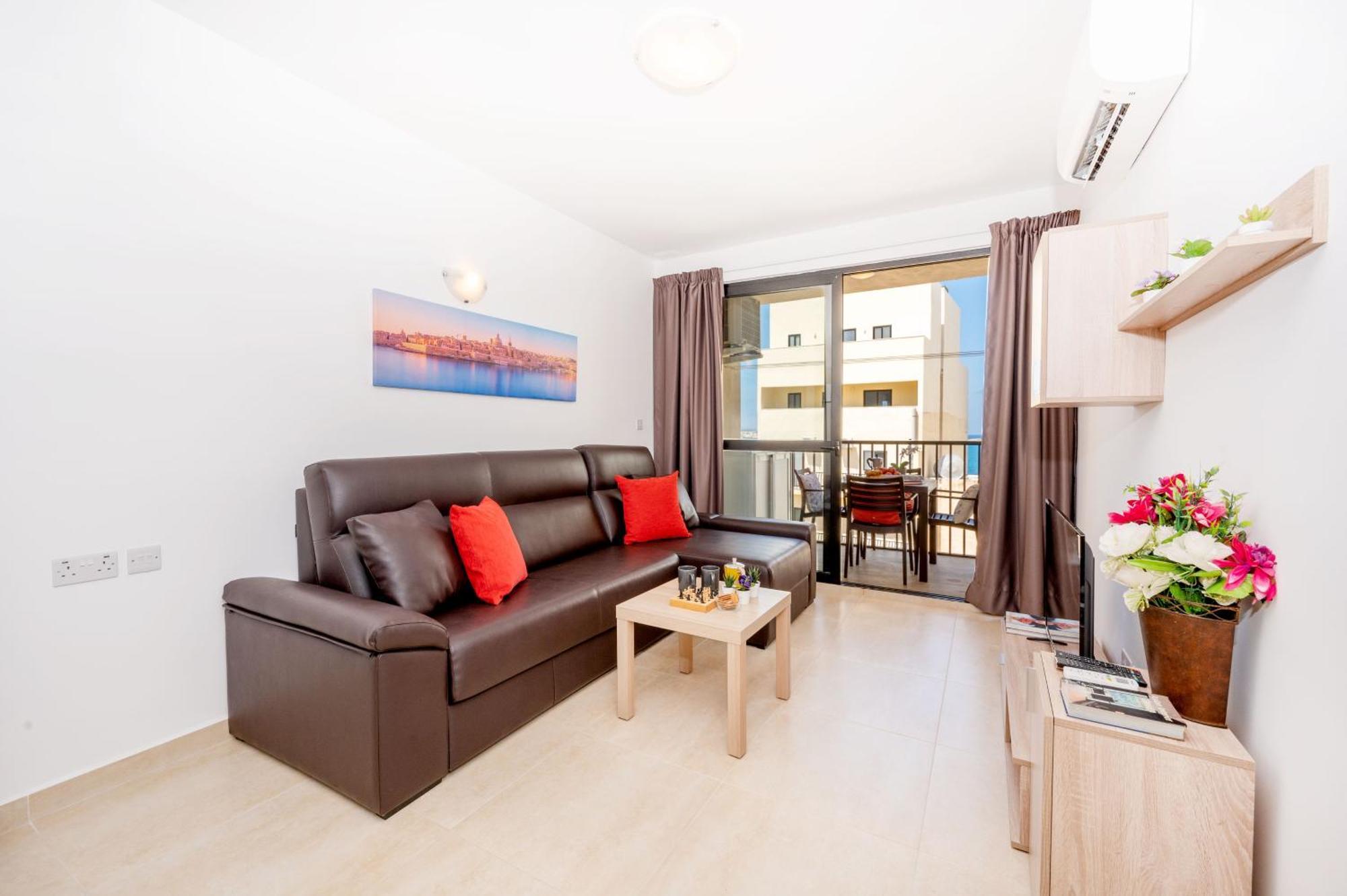 Sea Bliss Apartments With Terrace Just Off Seafront In St Paul'S Bay - By Getawaysmalta St. Paul's Bay Exteriér fotografie